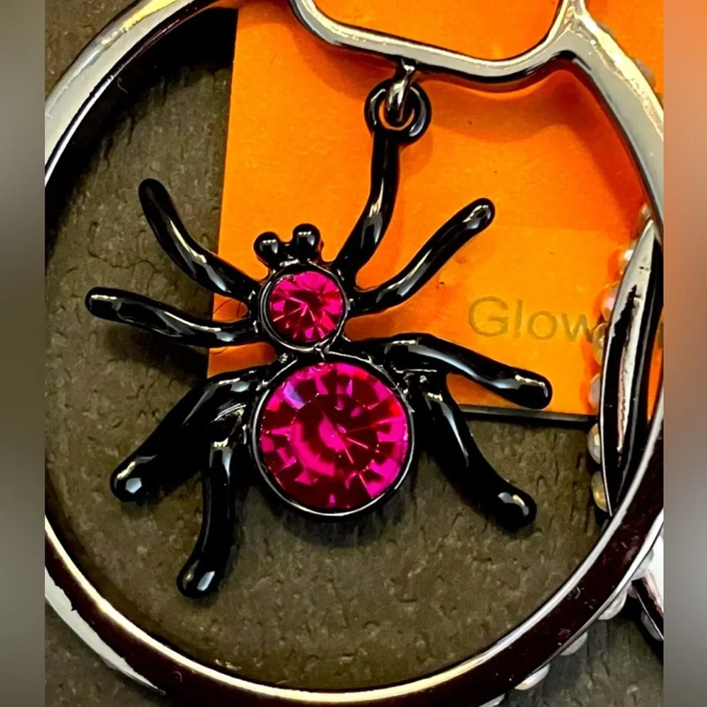 Betsey Johnson GHOUL FRIENDS 
SPIDER HOOP EARRINGS PINK STONES-Halloween NWT🕷️ - Picture 6 of 9